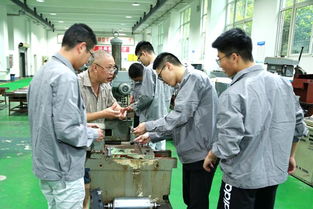 教育奮進之筆 1 1 走進四川 調研高校應用型本科人才培養