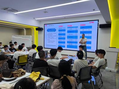 馬克思主義學院教師赴惠州億緯鋰能為學生講授&ldquo;產業線上的思政課&rdquo;