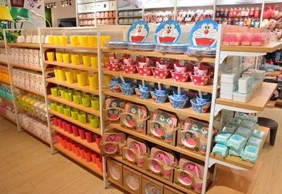 義烏萬夢(mèng)百貨化妝品及衛(wèi)生用品零售加盟前景分析